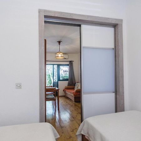 Awesome Apartment In Klek With Kitchen Экстерьер фото